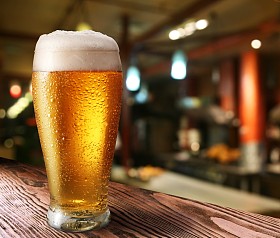杯光啤酒