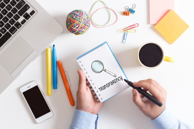 透明度在紙上的文本圖片