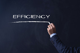 黑板上写的商人照片