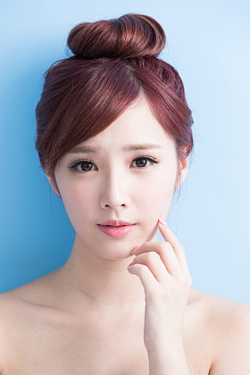 美丽女人对你的微笑图片