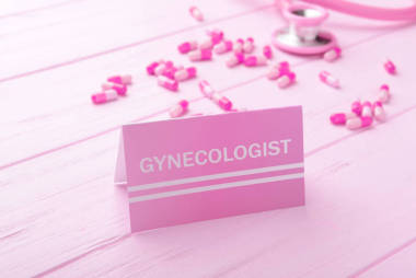 用詞婦科醫(yī)生的名片