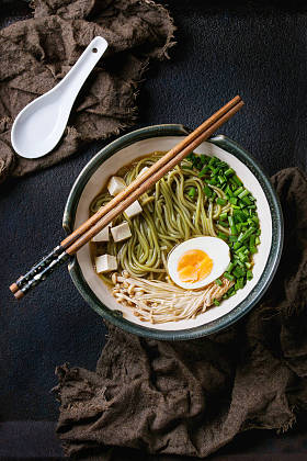 亚洲面条汤图片