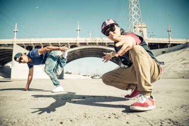 霹靂舞表演技巧照片