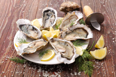 牡蠣和檸檬