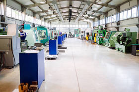 数控机床工业厂房图片