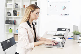 美丽的商业女性