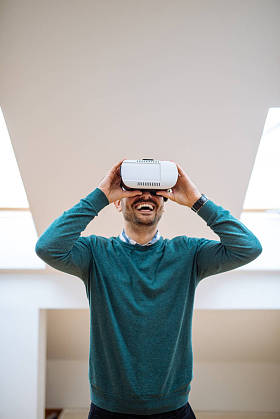 试着 Vr 眼镜照片