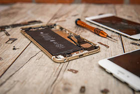 修复与重建的 iphone