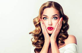 女人惊喜显示产