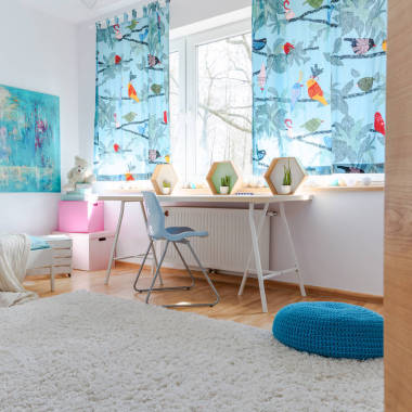 藍(lán)色給人輕松的氛圍的房間