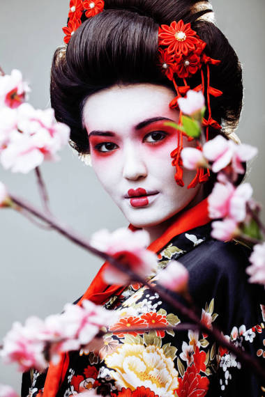 年輕漂亮的藝妓