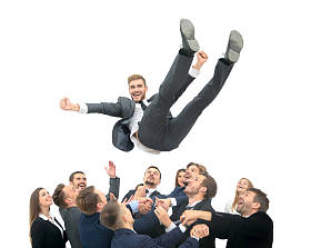 业务团队扔他的同事图片