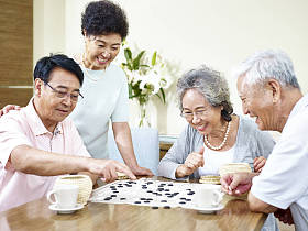 围棋的高级亚洲人