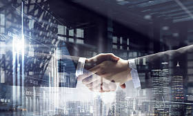 握手的伙伴。混合媒体