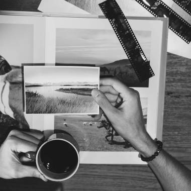 設(shè)計(jì)師舉行圖片