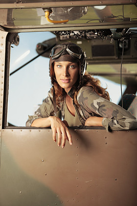 飞行员女性