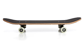 在白色背景上的黑色滑板