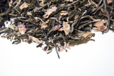 中國的銀質(zhì)針發(fā)下來白茶的特寫鏡頭。紋理 b