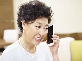 浅谈手机的高级亚洲女人