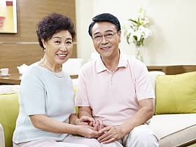 高级亚洲夫妇的肖像
