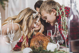 快乐兄弟姐妹在假期表图片