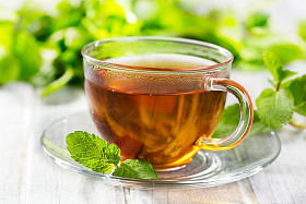 杯薄荷茶图片