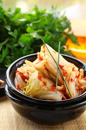 韩国白菜泡菜尖椒照片