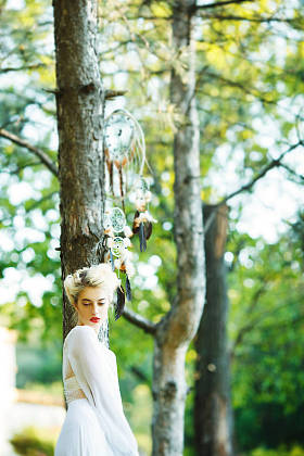 捕梦网的漂亮女孩图片