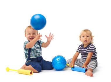 可愛(ài)的男孩玩玩具圖片