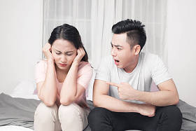 亚洲的年轻夫妇