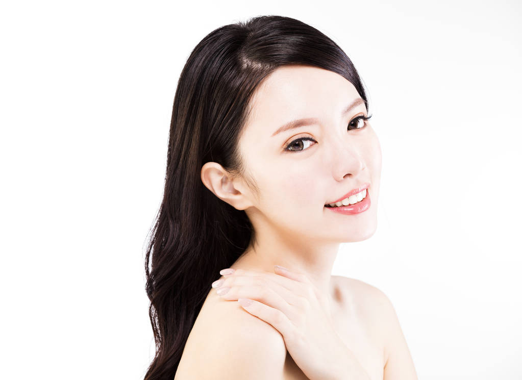 特写年轻女子脸上白色孤立 特写年轻女子脸上白色孤立