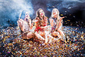 在党的三个女人