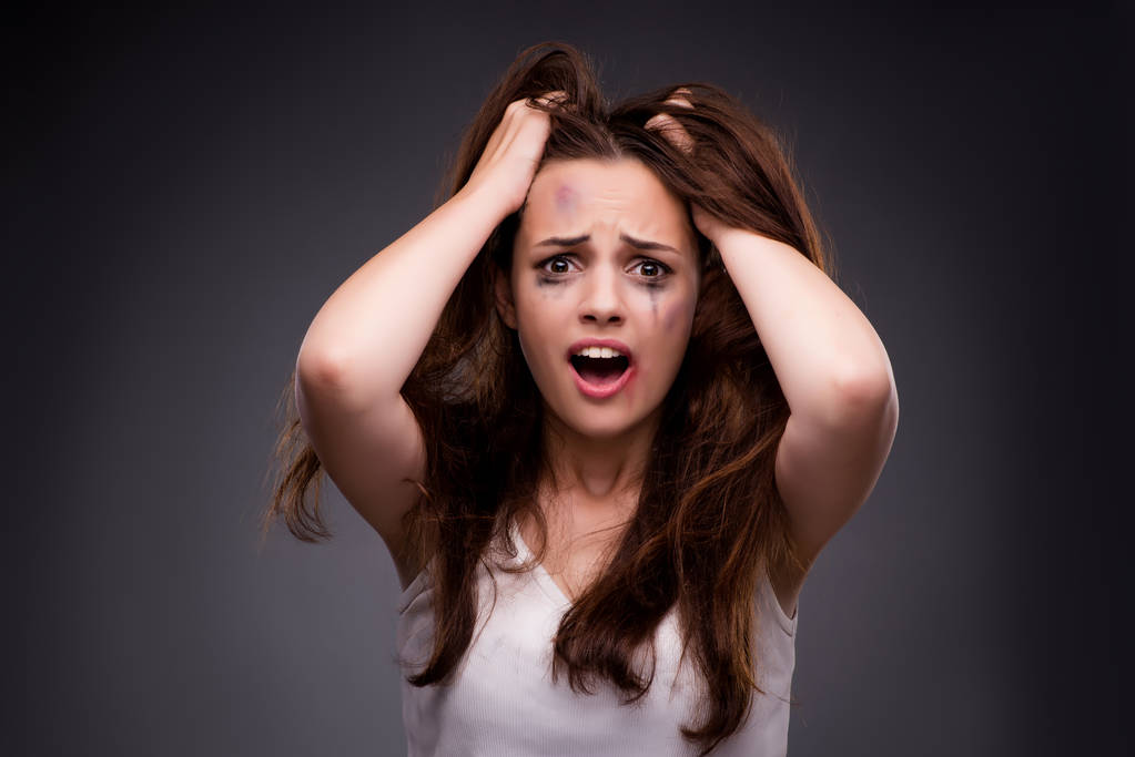 女人在暴力和歧视的概念图片 女人在暴力和歧视的概念图片