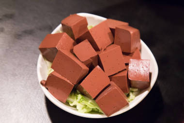 板的硬化的豬血中的多維數(shù)據(jù)集，華人的美食 