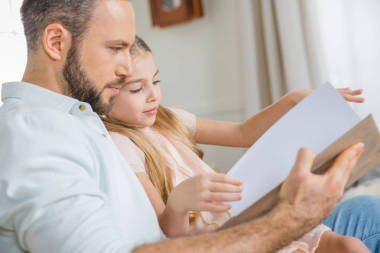 父親和女兒讀的書   