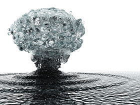 水下爆炸图片