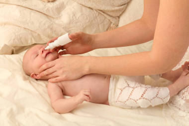 寶寶獲取滴鼻液圖片