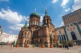 从广场的著名哈尔滨圣索菲亚大教