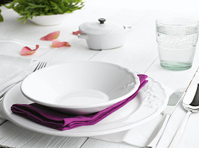 晚餐板设置图片