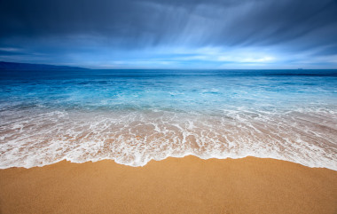 海濱風(fēng)暴圖片