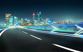 运动模糊的城市道路图片