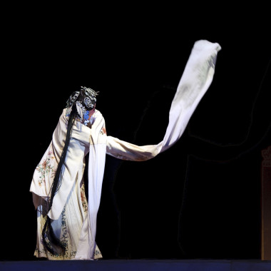 漂亮中國(guó)齊歌劇女演員