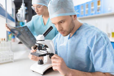 外科医生分析测试图片