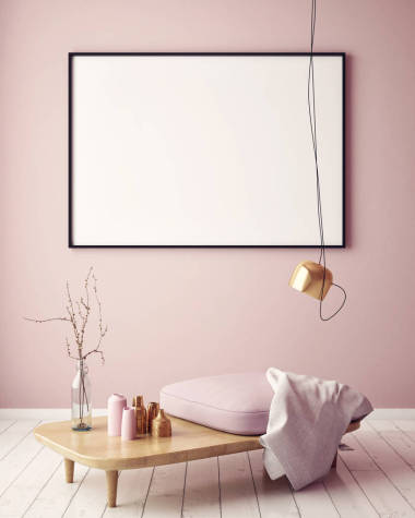 小樣的 3d 渲染時(shí)髦客廳墻上的空白海報(bào)