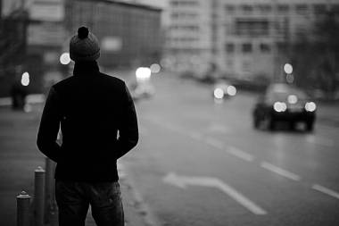 这座城市在冬天人图片