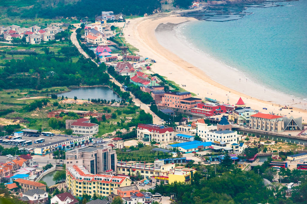 崂山俯瞰青岛风景图片