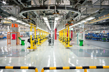 汽车装配车间照片