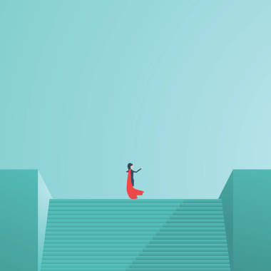 女商人超级英雄站在楼梯上指向的方向。企业愿景、 领导力、 权力的象