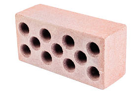 一块砖在白色背景上穿孔