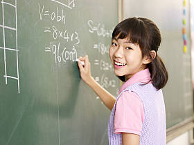 有信心亚洲小学女孩